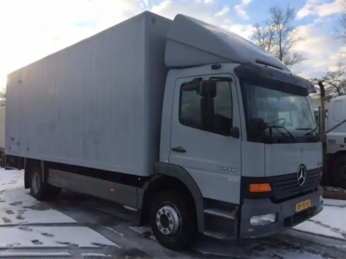 Mercedes-Benz Atego 1218