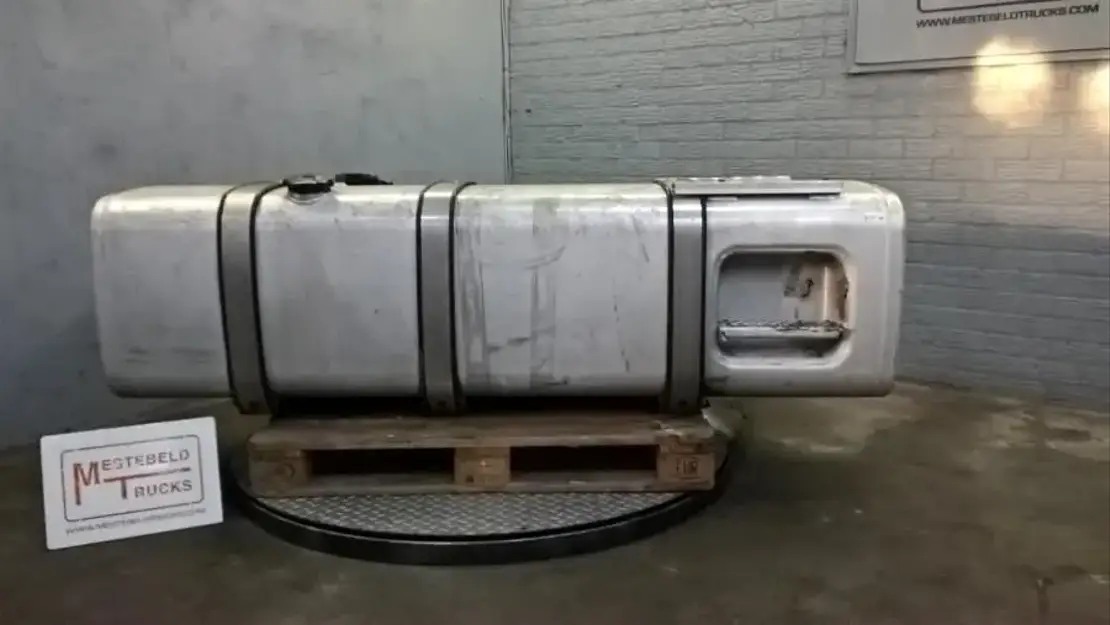 MAN Brandstoftank 710 Liter