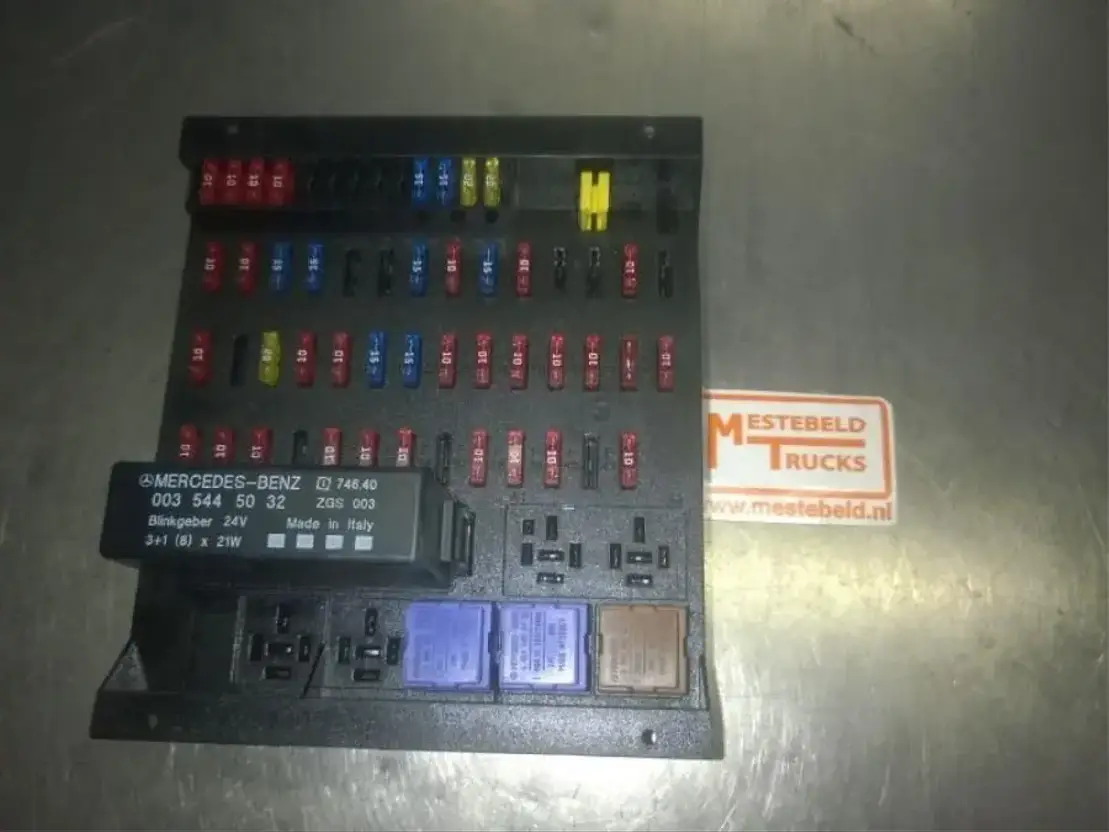 Mercedes-Benz Zekeringskast