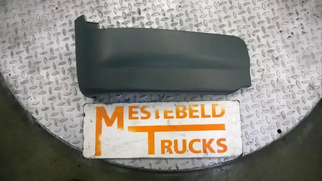 MAN Bumperhoekkap rechts