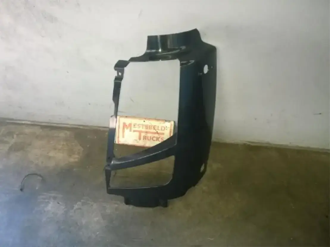 Volvo Koplamphoek FH3