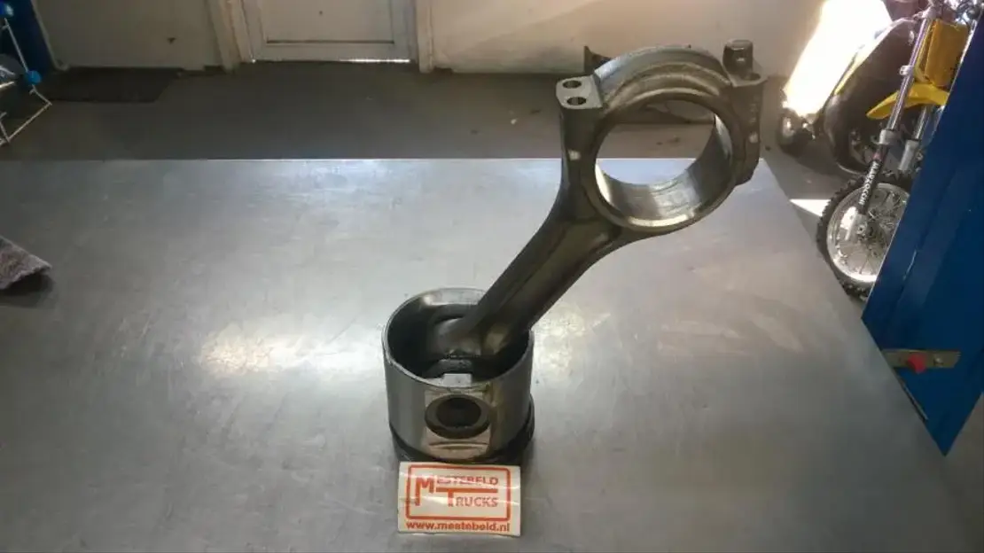 Scania Zuiger + drijfstang