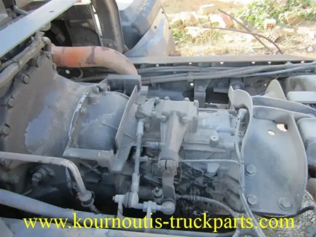 Mercedes-Benz 814 with OM 904 Laii/4 and ZF S5-42 Ecolite gearbox