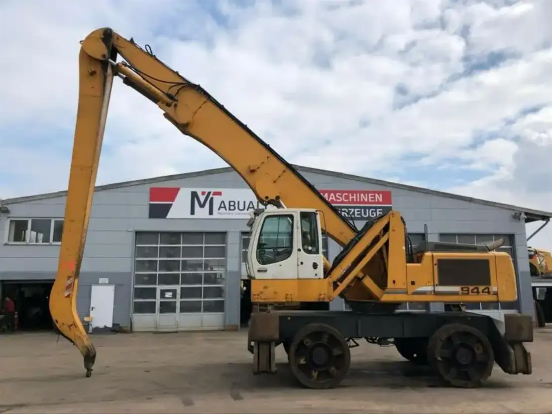 Liebherr A 944 C Hd Umschlagbagger Bj06 184h Zsa Wheeled Excavator Trucksnl