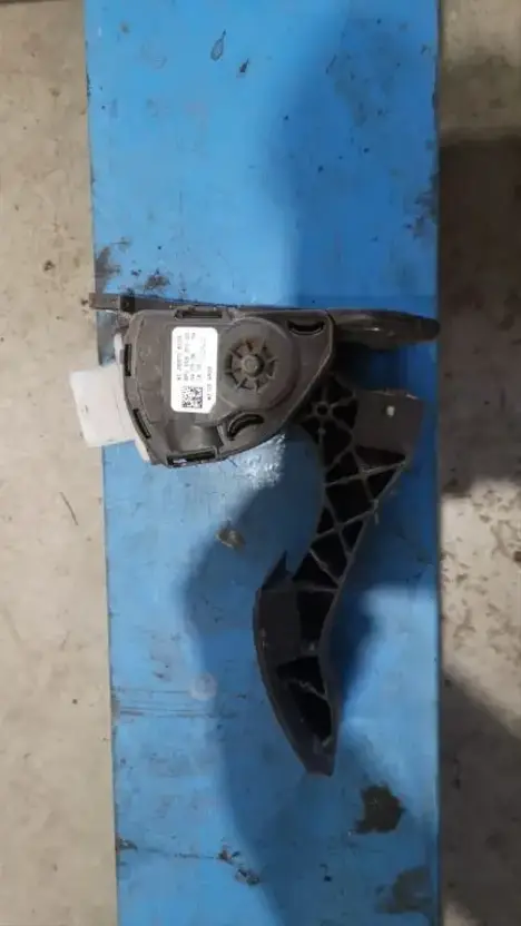 MAN MAN Gaspedaal 81.25970.6103