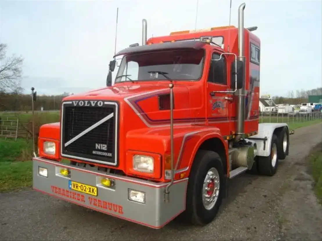 Volvo N12 6X2