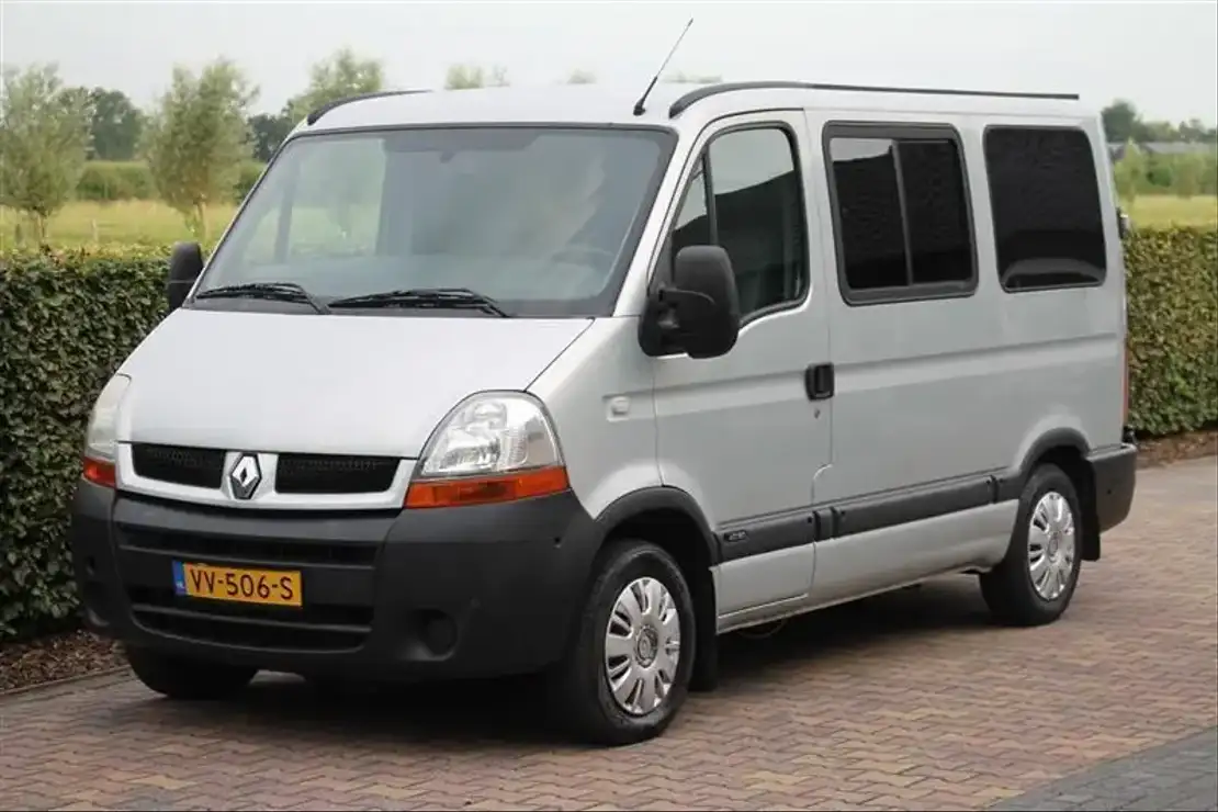 Renault Master 2.5 DCI ROLSTOELVERVOER ROLSTOELLIFT APK 08 2024