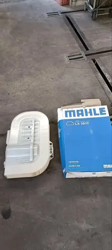 MAN Luchtfilter Mahle LX2810