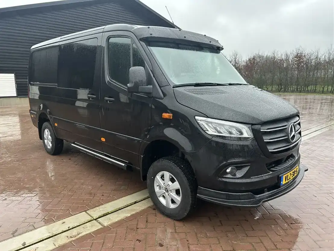 Mercedes sprinter v6 sales 4x4