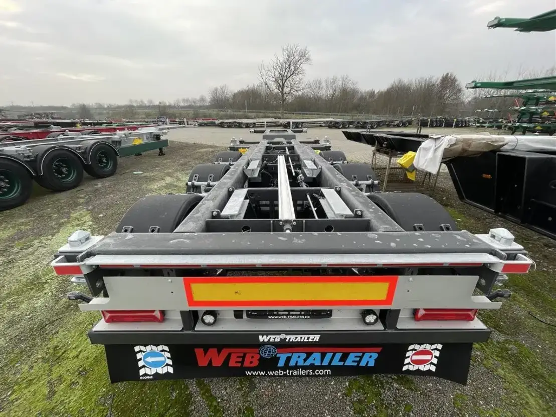 WEBTRAILER WEB-Trailer, 3-assig star multi functioneel container chassis, gooseneck.