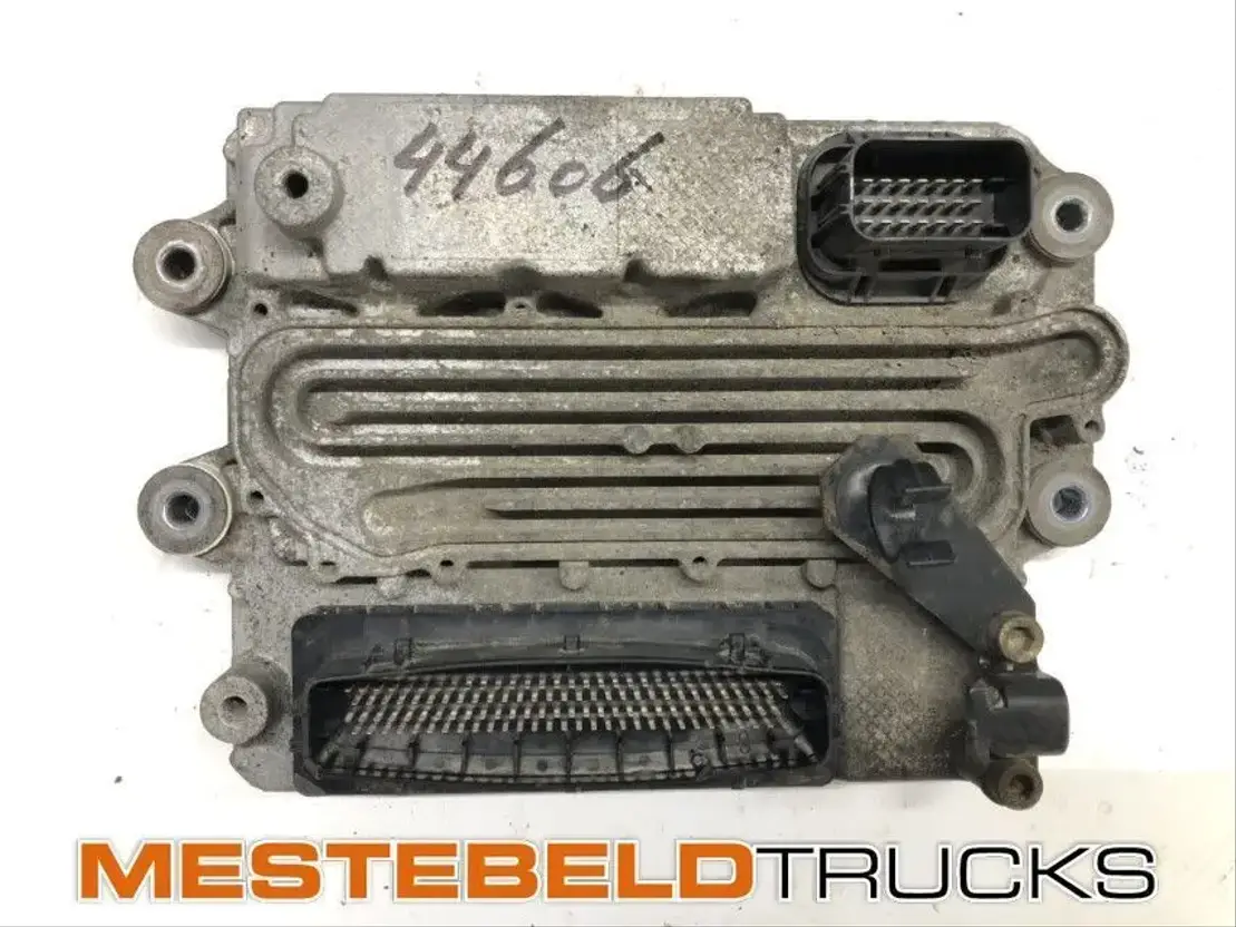 Mercedes-Benz ACM module uitlaat