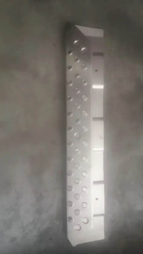 Mercedes-Benz Mercedes-Benz Arocs opstaprooster bumper