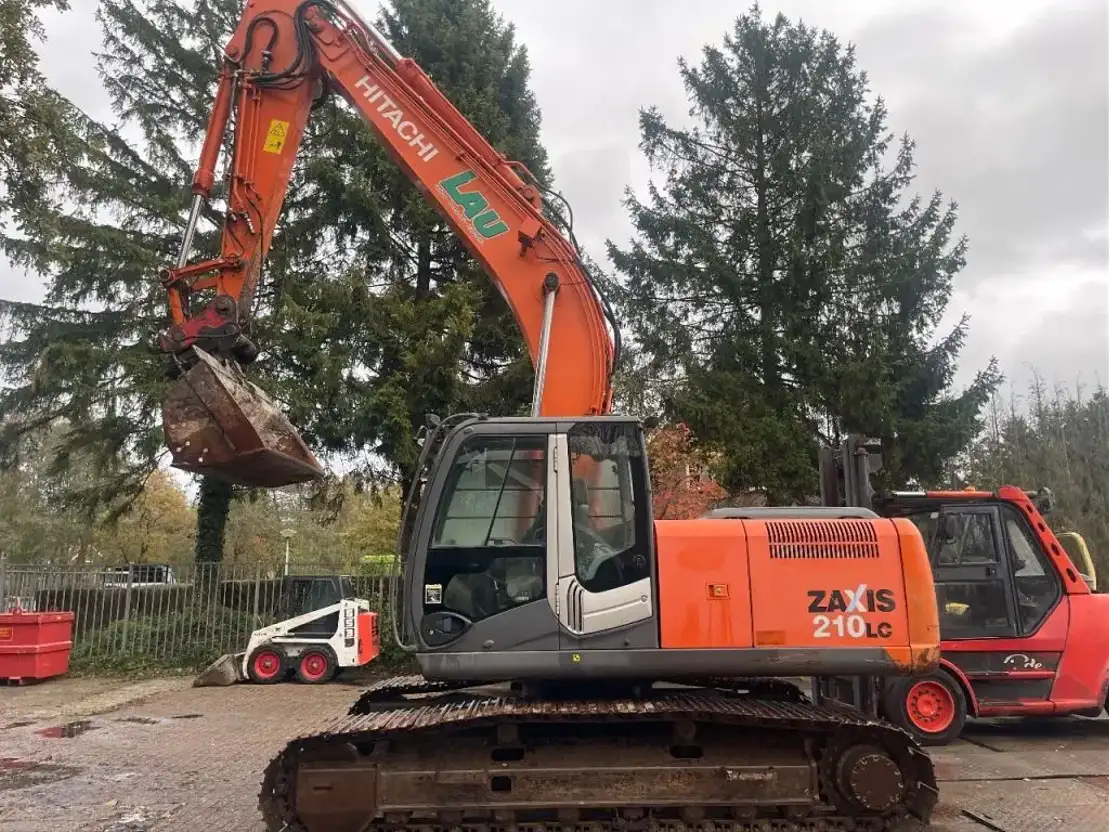 Hitachi Zx 210 lc 3 Crawler excavator TrucksNL